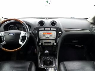 Ford Mondeo Ghia Luxury 2.0 TDCi 103kW