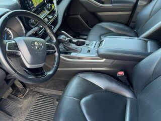 Toyota Highlander 2.5 140kW