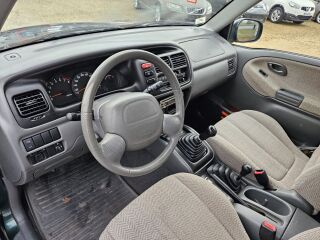 Suzuki Grand Vitara 2.5 106kW