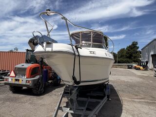 Sea Ray 250 SUNDANCER 5.7 V6 225kW