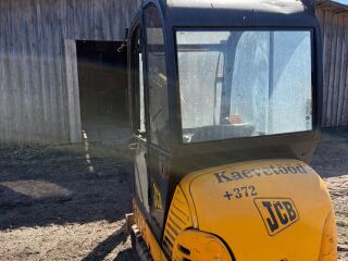 JCB 8015