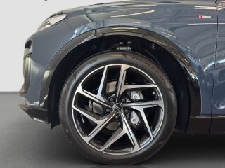 Audi Q6 e-tron SUV quattro 315kW 120кВ