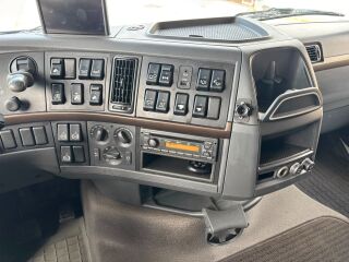 Volvo FH16 600 6x2 EURO5 + MULTILIFT 1470mm 450kW