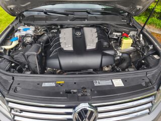 Volkswagen Touareg R-Line 3.0 V6 TDI 193kW