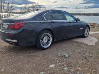 BMW 750 3.0 280кВ