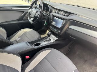 Toyota Avensis Touring Sports 1.8 108кВ
