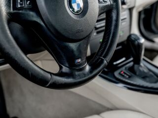 BMW 330 M-pak 3.0 R6 170kW