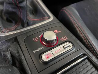 Subaru Impreza WRX STI 2.5 221кВ