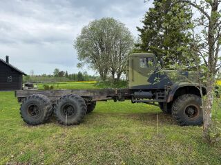 KRAZ 255b V8