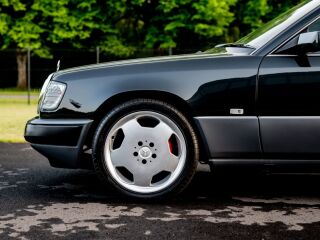 Mercedes-Benz 300 3.0 132kW