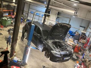 BMW 535 M-pakett Shadowline 3.0 220кВ