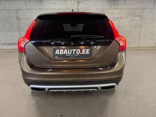 Volvo V60 Cross Country Summum 2.0 110kW