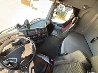Renault T 380 4x2 EURO6 + CARRIER SUPRA 1150 U EURO 6 388kW