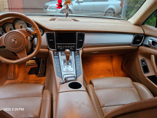 Porsche Panamera 4.8 V8 294kW