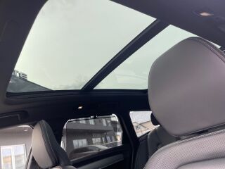 Volvo V90 T6 R-DESIGN RECHARGE AWD B&W 2.0 186kW