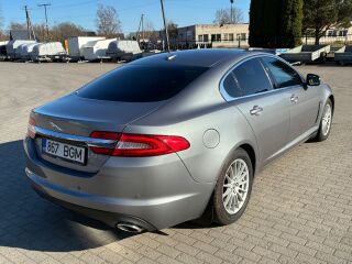 Jaguar XF 2.2 140kW