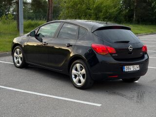 Opel Astra 1.7 81kW