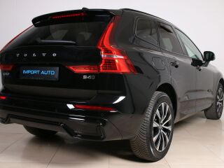 Volvo XC60 AWD PLUS DARK INTELLI SAFE PRO MY24 2.0 B4 KERS Mild Hybrid 145kW
