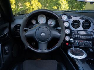 Dodge Viper SRT-10 8.3 372kW
