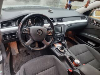 Skoda Superb 2.0 R4 16V TDI 103kW
