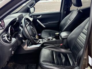 Mercedes-Benz X 250 2.3 140kW
