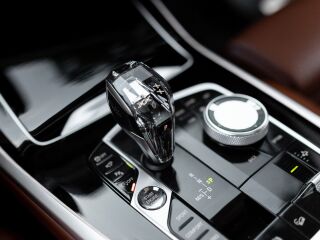 BMW X7 M-Sportpakett Individual B&W Shadowline 3.0 195kW