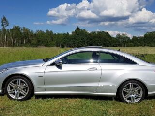 Mercedes-Benz E 350 AMG 3.5 V6 215kW