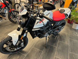 Ducati Monster 937 + L2 82kW