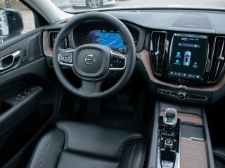 Volvo XC60 AWD e-T8 Ultimate DARK Intelli PRO Xenium Wnt 2.0 T8 Recharge PHEV Long Range 335kW