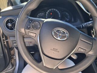 Toyota Auris 1.4 66kW