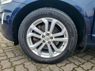 Volvo XC60 OCEAN RACE 2.4 133kW