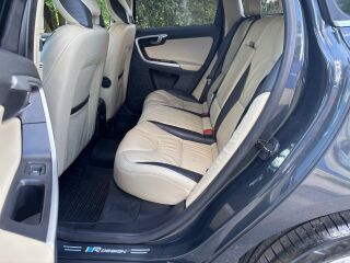 Volvo XC60 R-Design 2.4 D5 158kW