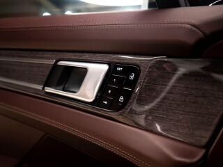 Porsche Panamera Turbo 4.0 V8 463kW
