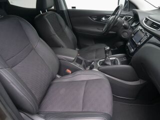 Nissan Qashqai Acenta 1.6 120kW