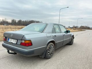 Mercedes-Benz 250 E250 2.5 69kW