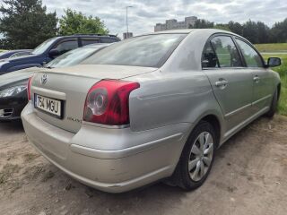 Toyota Avensis Facelift 2.0 108kW