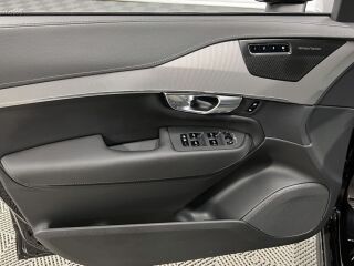 Volvo XC90 B5 Black Optic 2.0 173kW