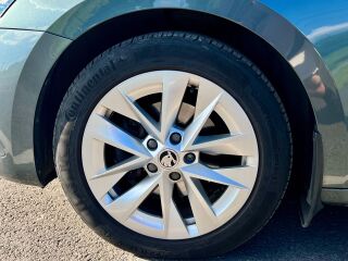 Skoda Octavia HB Elegance 2.0 TDI 110кВ