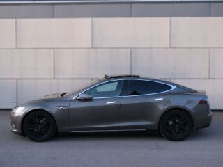 Tesla Model S 85 D 158kW
