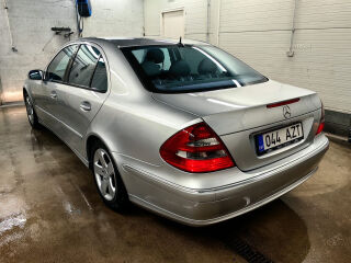 Mercedes-Benz E 270 AVANTGARDE 2.7 130kW