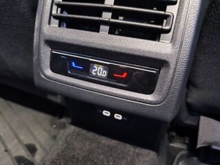 Volkswagen Golf TGI CNG 1.5 R4 96kW