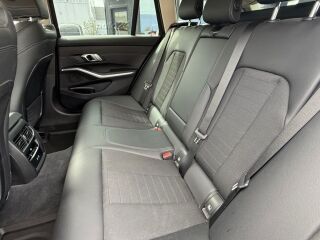 BMW 330 e xDrive Touring Steptronic 2.0 215kW