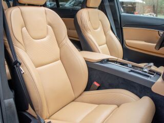 Volvo XC90 7s MY24 Ultimate Bright Xenium Intelli PRO Wn 2.0 B5 KERS MHEV Kerghübriid 183кВ