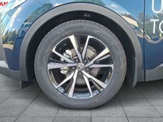Toyota C-HR Style + Multimedia 1.8 72kW