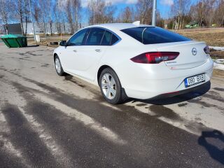 Opel Insignia 1.5 R4 T 121kW