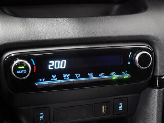 Toyota Yaris Hybrid 1.5 68kW