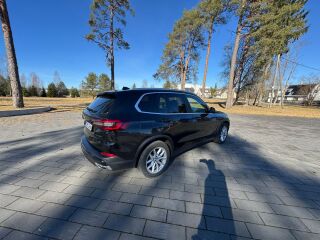 BMW X5 45e 3.0 r6 210кВ