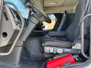 Volvo FM 460 6x2 + CARRIER SUPRA 1250 EURO 6 345kW