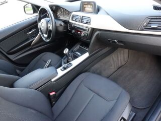 BMW 318 D Touring EU5 2.0 R4 TDI 105kW