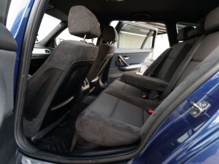 BMW 330 M-pakett 3.0 180кВ